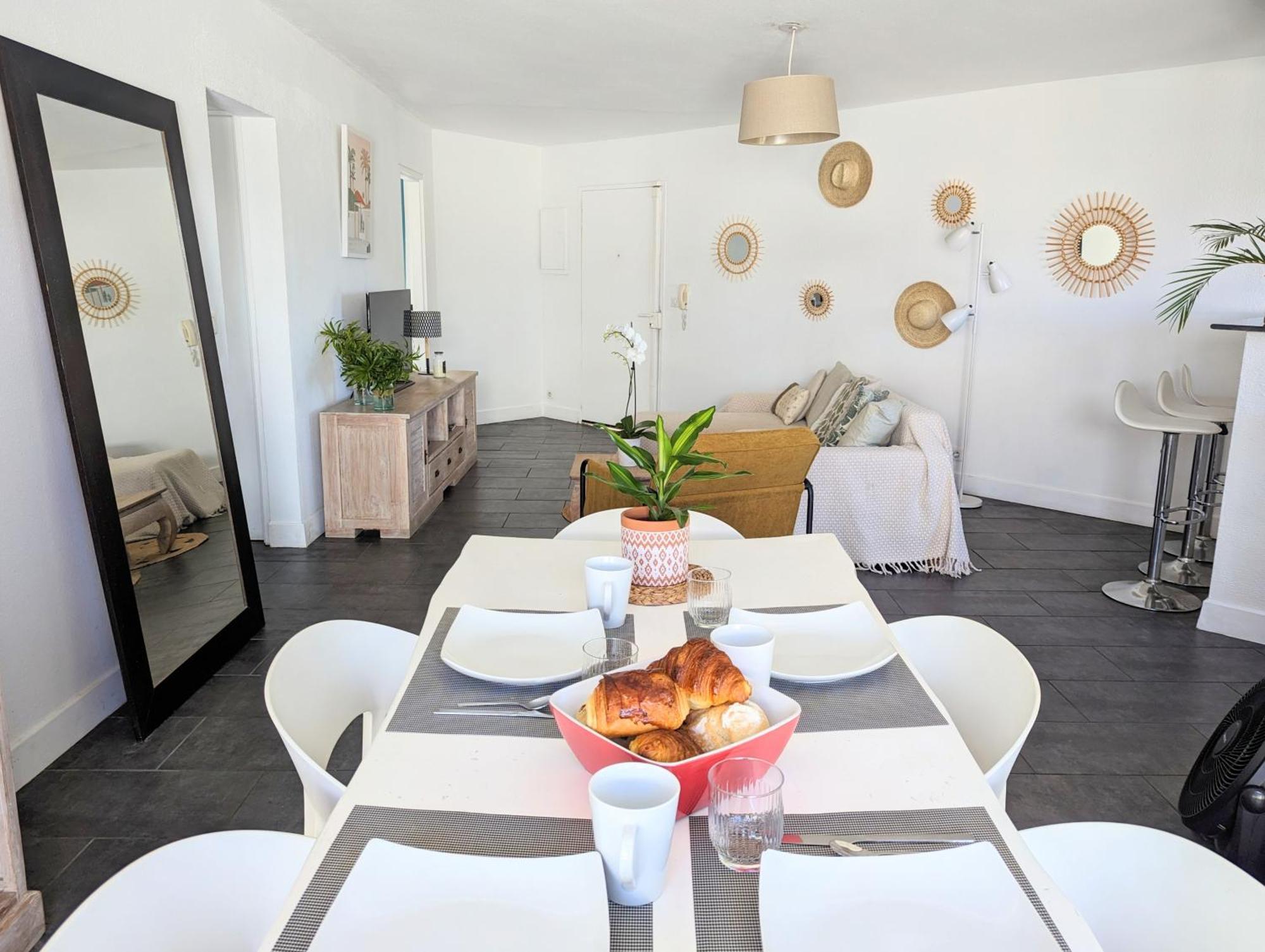 Cap Saint Gilles - T3 Vue Sur Le Port Apartman Kültér fotó